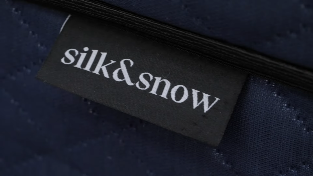 silk and snow zoom étiquette